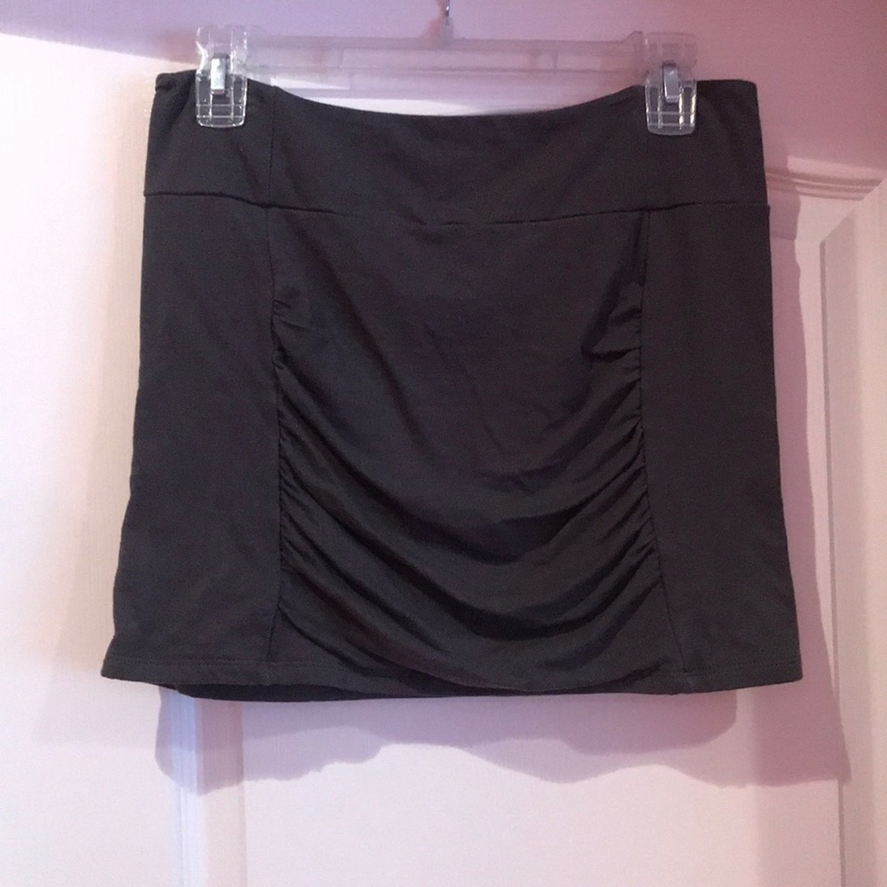 Grey skirt